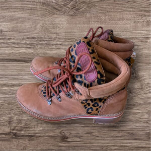 Schutz Tan Leopard Print Boots Size 41